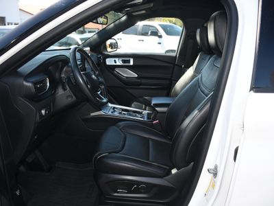 2020 Ford Explorer - Photo 8
