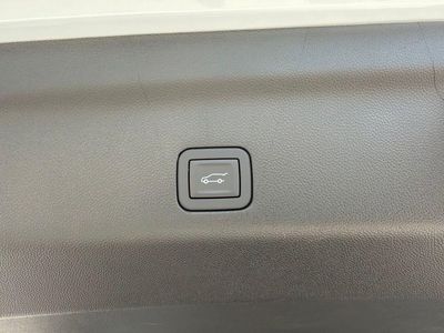 2026 Chevrolet Tahoe — photo 15 view