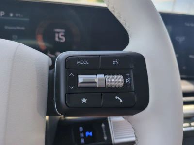 2026 Hyundai SANTA FE HYBRID — photo 33 view