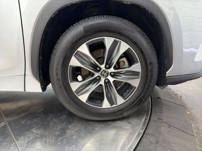 2022 Toyota Highlander - Photo 9