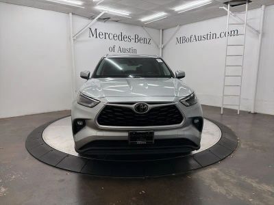 2022 Toyota Highlander - Photo 2