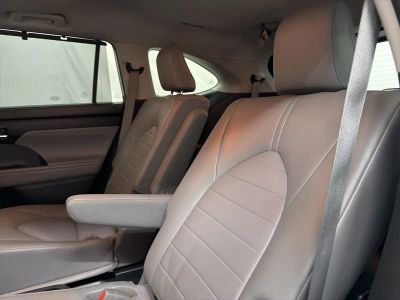 2022 Toyota Highlander - Photo 20