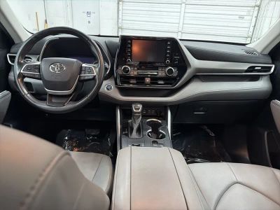2022 Toyota Highlander - Photo 23
