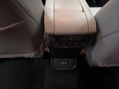 2022 Toyota Highlander - Photo 24