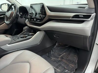 2022 Toyota Highlander - Photo 31