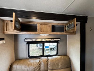 2018 Coachmen Freedom Express - Photo 17