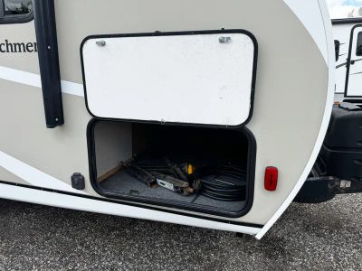 2018 Coachmen Freedom Express - Photo 28