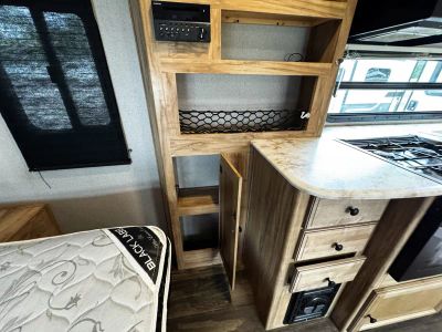 2018 Coachmen Freedom Express - Photo 10