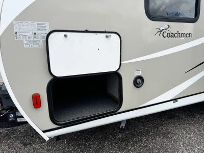 2018 Coachmen Freedom Express - Photo 27