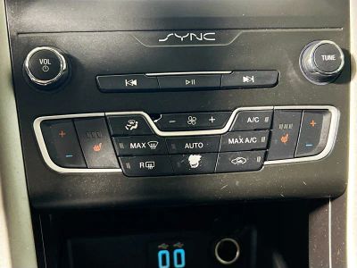 2020 Ford Fusion — photo 23 view