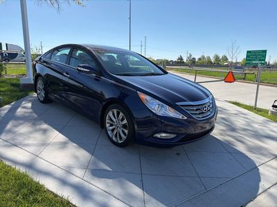 2013 Hyundai Sonata - Photo 2