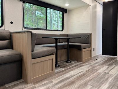 2026 Jayco SLX - Photo 5