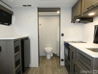 2026 Grand Design Transcend One - Photo 5