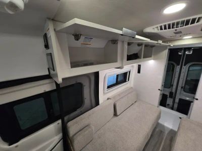 2027 Thor Motor Coach TALAVERA — photo 17 view