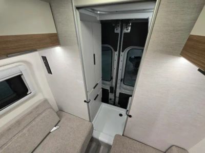 2027 Thor Motor Coach TALAVERA — photo 25 view