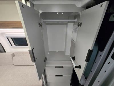 2027 Thor Motor Coach TALAVERA — photo 24 view