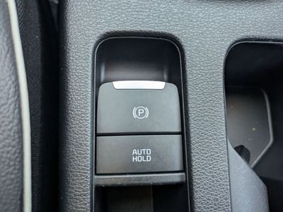 2024 Kia Forte - Photo 17