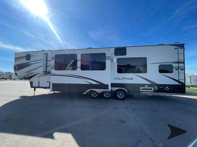 2015 Dutchmen RV Voltage - Photo 10