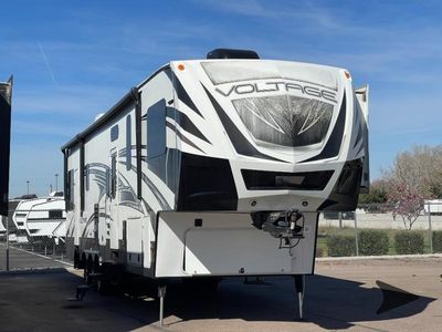 2015 Dutchmen RV Voltage - Photo 1
