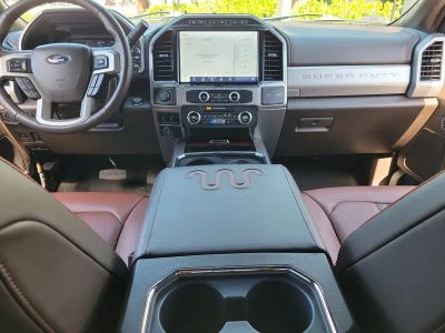 2022 Ford Super Duty F-450 DRW — photo 14 view
