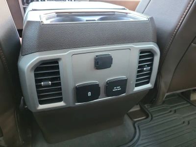 2022 Ford Super Duty F-450 DRW — photo 15 view
