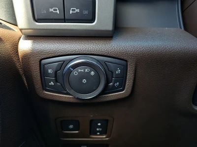 2022 Ford Super Duty F-450 DRW — photo 26 view