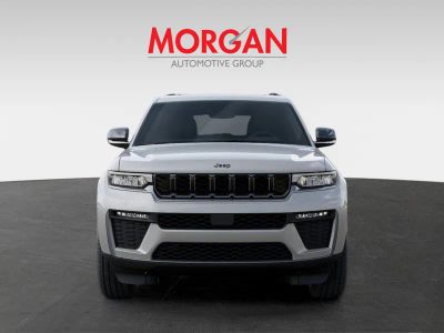 2026 Jeep Grand Cherokee — engine compartment view