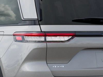 2026 Jeep Grand Cherokee — photo 9 view