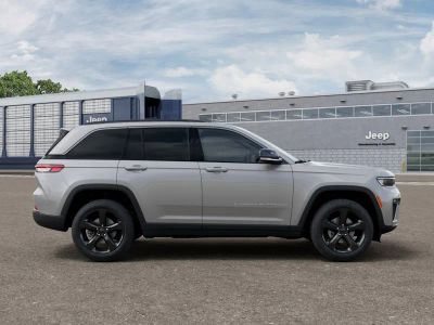2026 Jeep Grand Cherokee — photo 21 view