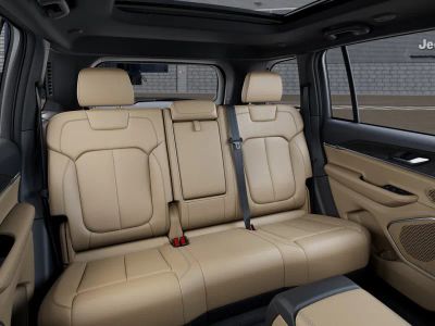 2026 Jeep Grand Cherokee — photo 15 view