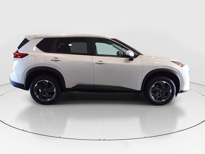 2025 Nissan Rogue - Photo 8