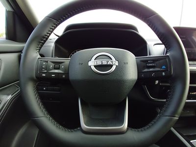 2025 Nissan Rogue - Photo 12