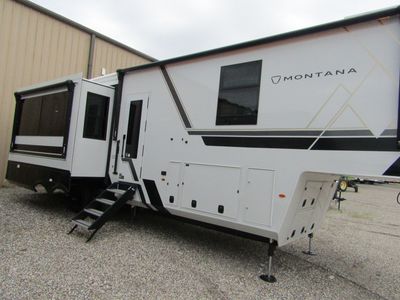 2026 Keystone Montana - Photo 3