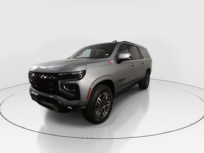 2025 Chevrolet Suburban - Photo 3