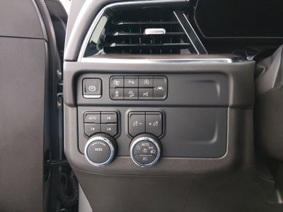 2025 Chevrolet Suburban - Photo 13