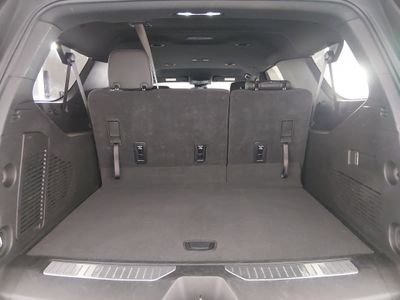 2025 Chevrolet Suburban - Photo 11