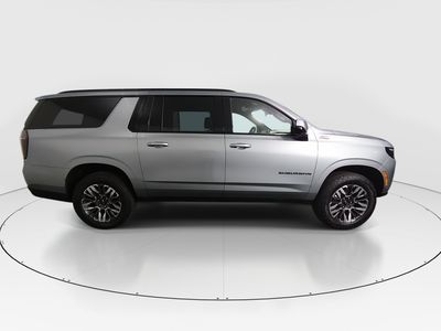 2025 Chevrolet Suburban - Photo 8