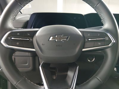 2025 Chevrolet Suburban - Photo 12