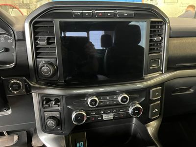 2023 Ford F-150 — photo 9 view