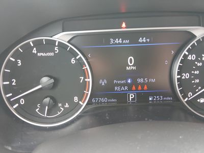 2024 Nissan Altima — photo 14 view