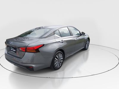 2024 Nissan Altima — photo 7 view