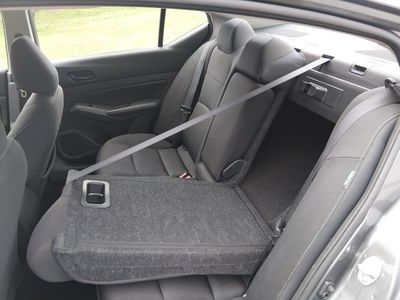 2024 Nissan Altima — photo 18 view