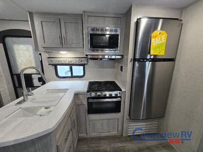 2023 Coachmen RV Catalina Legacy - Photo 19
