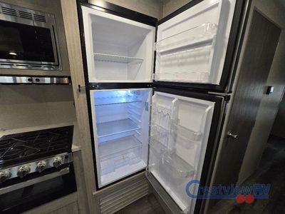 2023 Coachmen RV Catalina Legacy - Photo 24