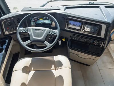 2021 Newmar VENTANA — side profile view