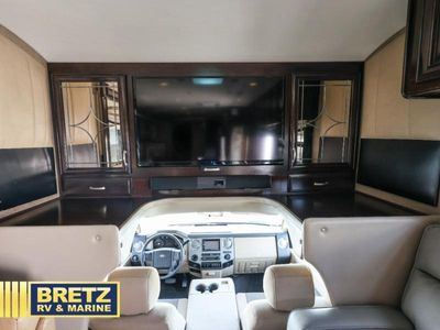 2016 Thor Motor Coach Four Winds Super C — photo 12 view