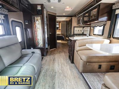 2016 Thor Motor Coach Four Winds Super C — photo 13 view