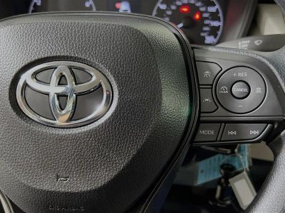 2025 Toyota Corolla — photo 17 view