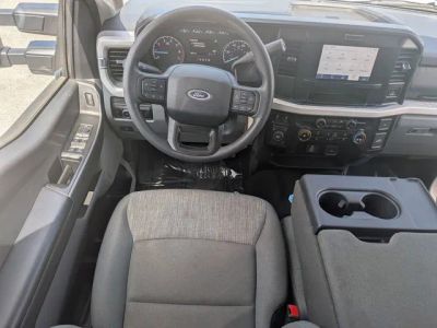 2025 Ford F-250SD — photo 16 view