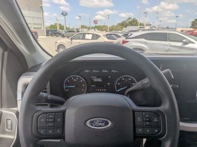2025 Ford F-250SD — photo 28 view